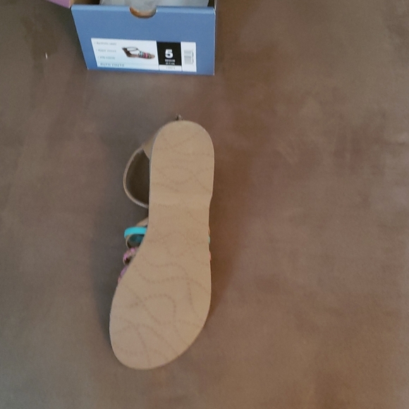 Sandals - Picture 2 of 2